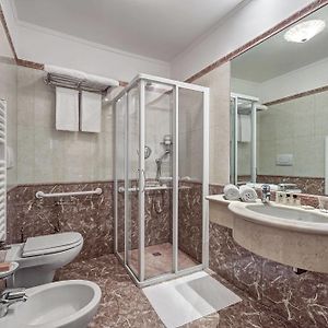 Habitación con Cama King